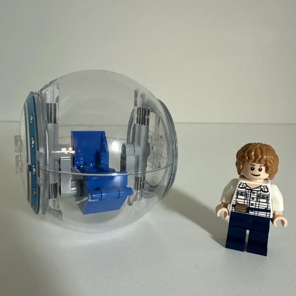 LEGO Gyrosphere w Gray Mitchell Minifigure From Lego Jurassic World, Ball